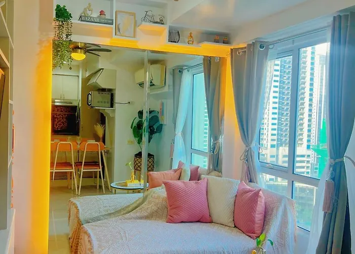 The Skyline Hotel