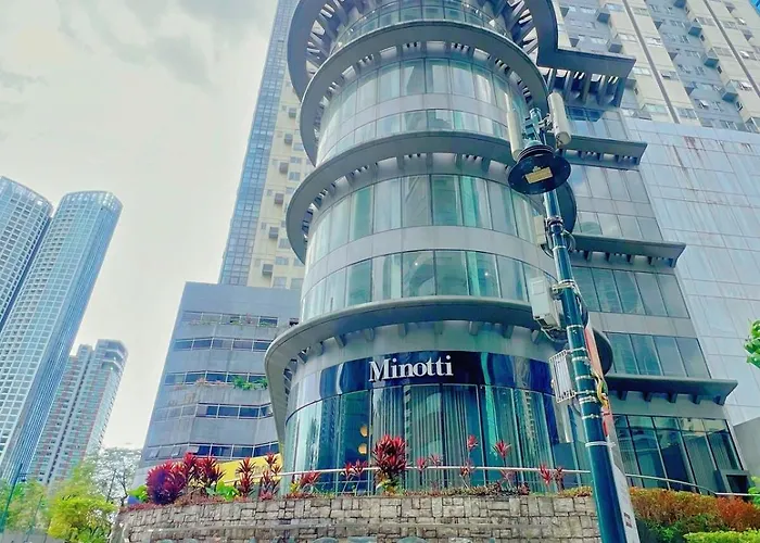 The Skyline Hotel